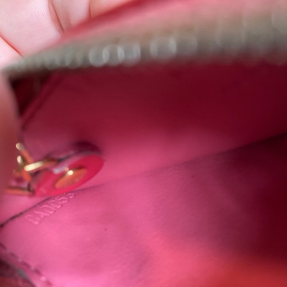 LV Vernis Key Cles in Pink - Picture 16 of 16